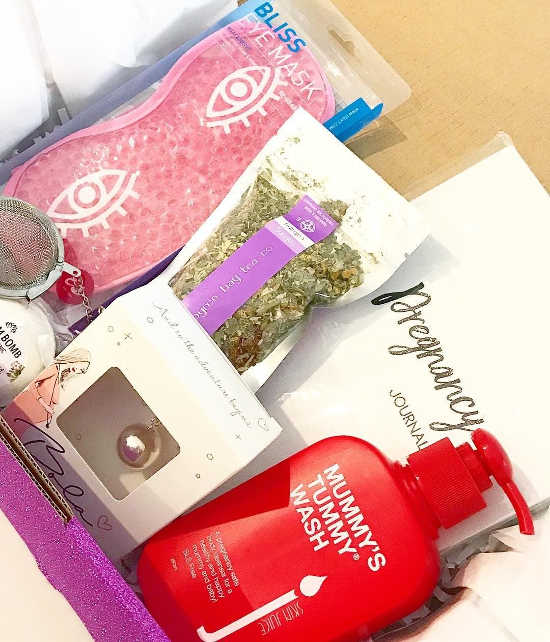 Gifting Subscription Boxes for Women Make Thoughtful Presents